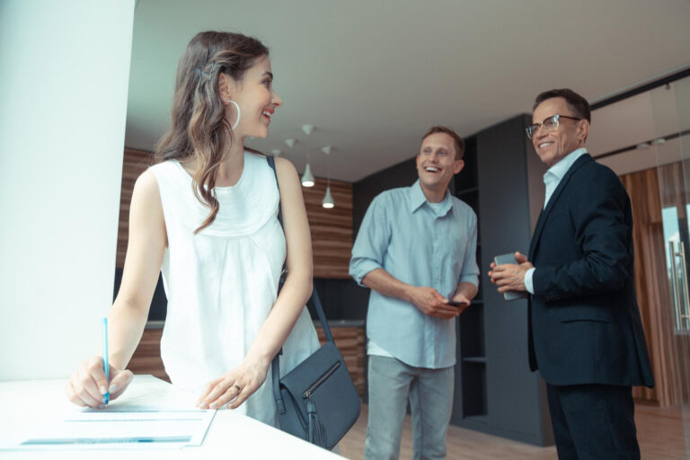 Mieszkanie z dziesięcioma nieznającymi się właścicielami – jak zamieniliśmy prawny chaos w czysty zysk dla spadkobierców